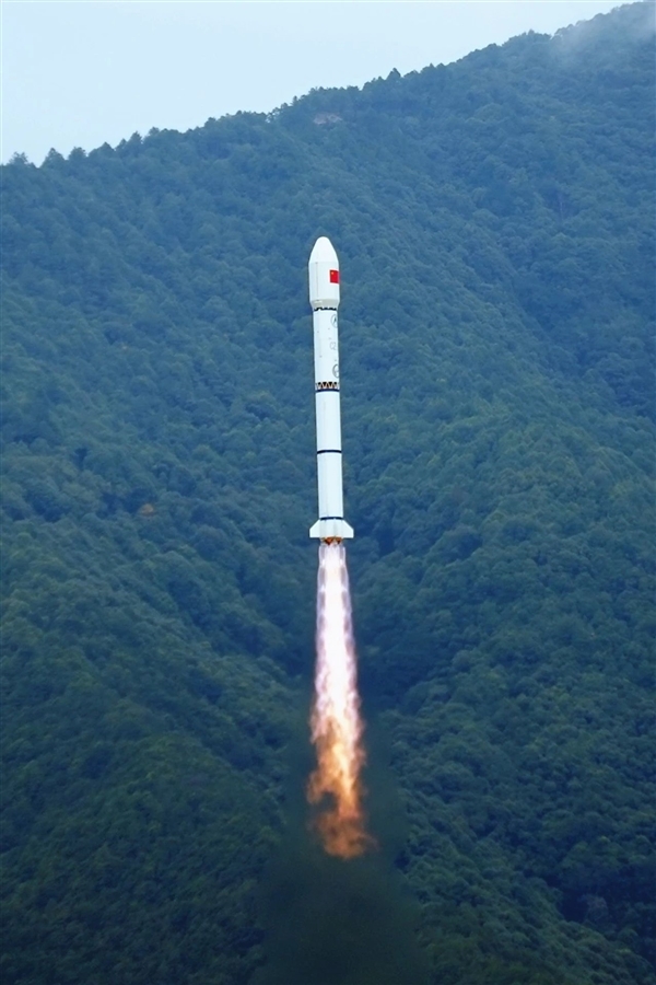 我國(guó)“女媧星座”12 顆商業(yè)雷達(dá)遙感衛(wèi)星開啟規(guī)模應(yīng)用